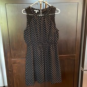 Cute black and white polka dot dress from Maurice’s. Excellent used condition.